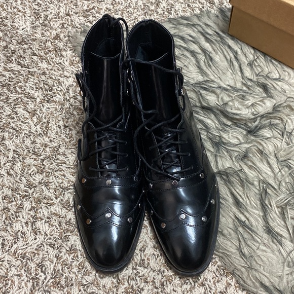 ASOS Lace Up Flat Boots - Picture 2 of 8